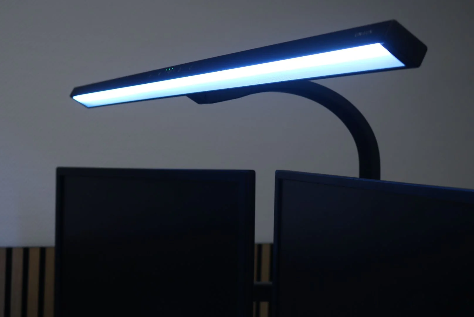 Tischleuchte mit Monitorarm doppelt Strata lumino screen von Unilux - Produktbild 16 von 16