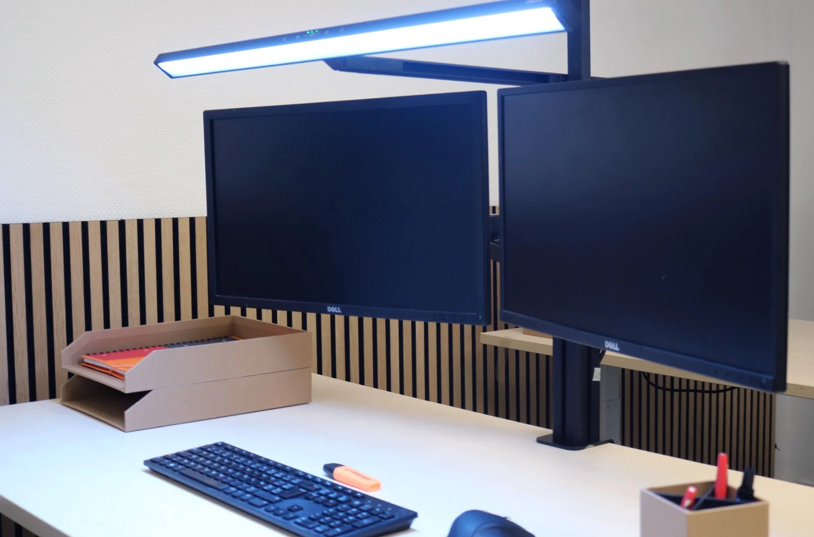 Tischleuchte mit Monitorarm doppelt Elite lumino screen von Unilux - Produktbild 12 von 16