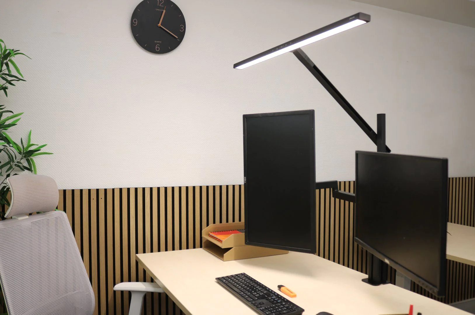 Tischleuchte mit Monitorarm doppelt Elite lumino screen von Unilux - Produktbild 14 von 16