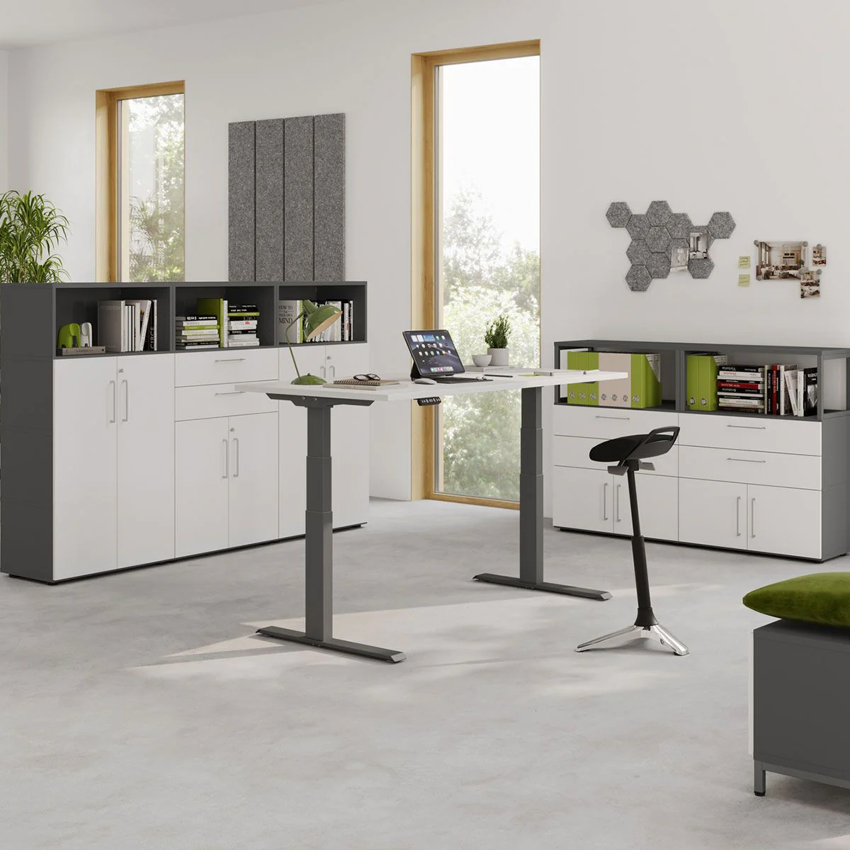Kombischrank Flex Wall 4 OH - Sockel von Hammerbacher - Produktbild 8 von 11