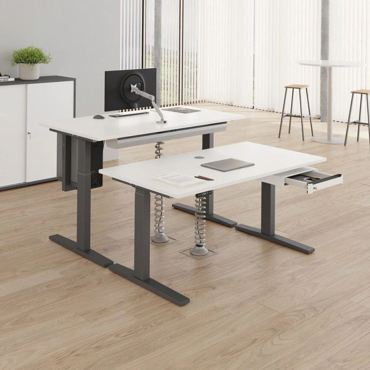 Höhenverstellbarer Schreibtisch XMKA von Hammerbacher - Produktbild 5 von 22