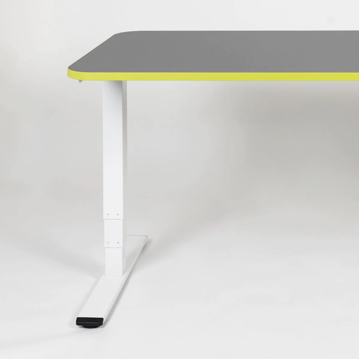Stayble Color Schreibtisch, 160 cm, elektrisch höhenverstellbar, 2 Motoren von Deskonia - Produktbild 11 von 13