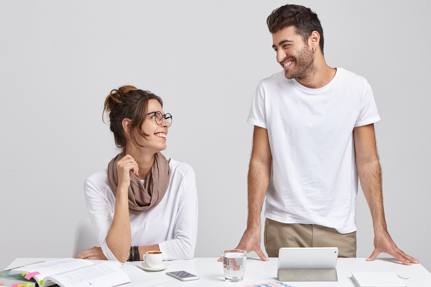 weiße Schreibtische - auch im Home Office gut zu gebrauchen